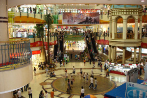 dalian_large_shopping_mall_2005