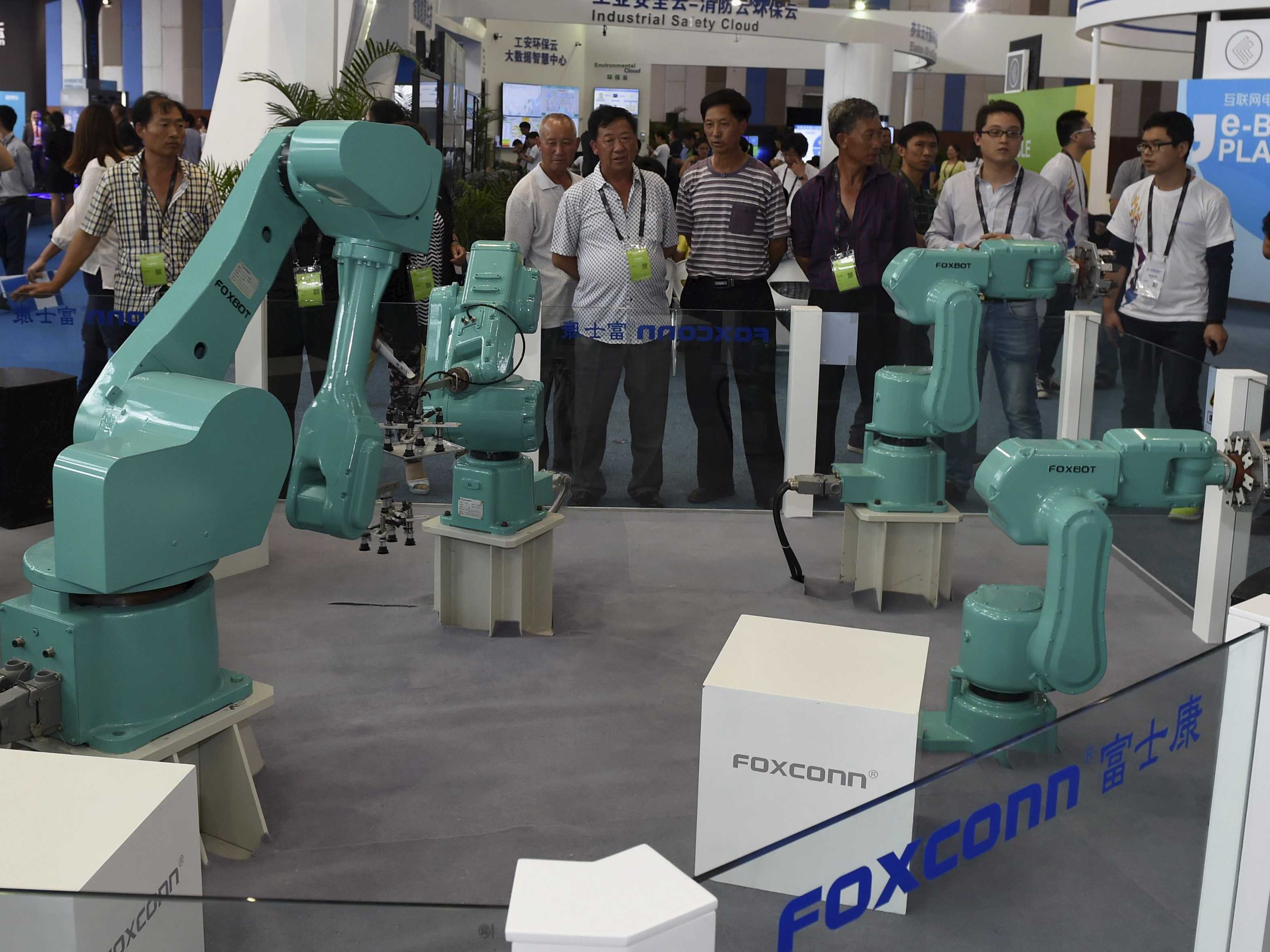 Foxconn-robots