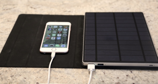 Solartab, prémiový solární dobíječ/baterie pro iPad a iPhone, který opravdu funguje