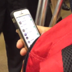 VIDEO: Tenhle pán má to nejdelší heslo na iPhone na světě
