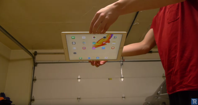 VIDEO: Jak odolný je iPad Pro?