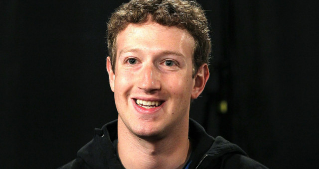 Zuckerberg souhlasí ve sporu s FBI se stanoviskem Applu