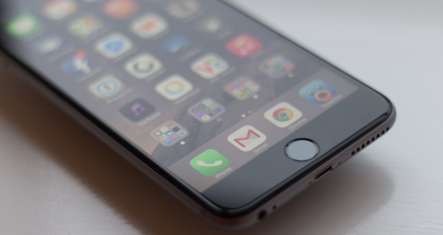 Mají uživatelé zájem o nadcházející iPhone 5se?