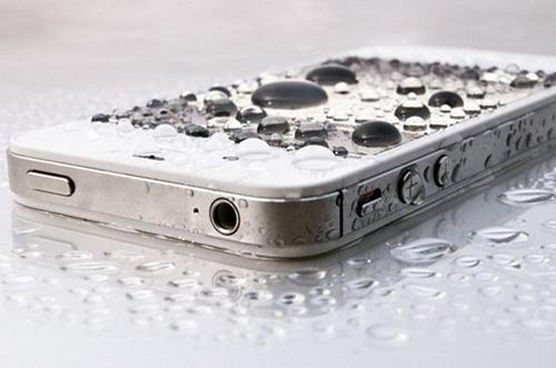 iPhony bude možné ovládat i s mokrými prsty