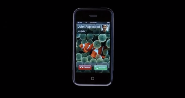 VIDEO: Podívejte se na všechny reklamy na iPhone. Od prvního po iPhone 6s
