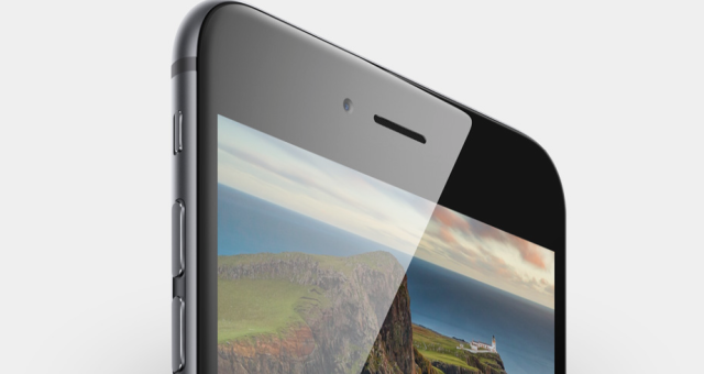 Apple plánuje představit OLED iPhone v roce 2017