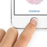 Soud ženě přikázal, aby přiložila prst k Touch ID