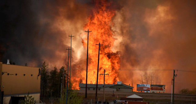Apple vybírá finanční pomoc pro oběti požárů v kanadské provincii Alberta