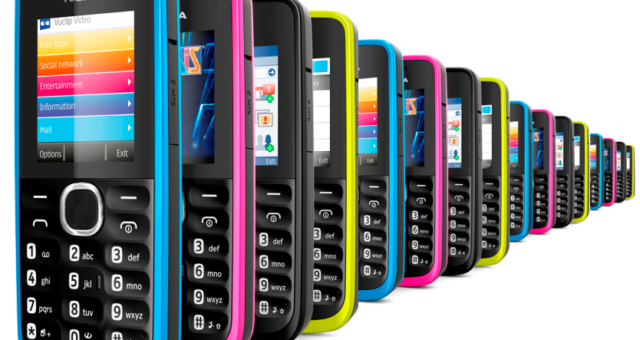 Výrobce iPhonů koupil od Microsoftu mobilní divizi Nokia