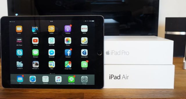 Apple zastavil aktualizaci iOS 9.3.2 pro menší iPad Pro
