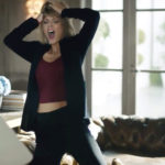 V nové reklamně na Apple Music opět vystupuje tancující Taylor Swift