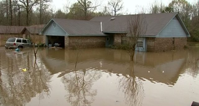 Apple se snaží pomoci obětem záplav v Lousianě