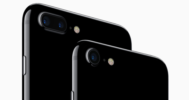 Takhle vypadá iPhone 7: Duální fotoaparát, žádný jack na sluchátka a lesklá černá