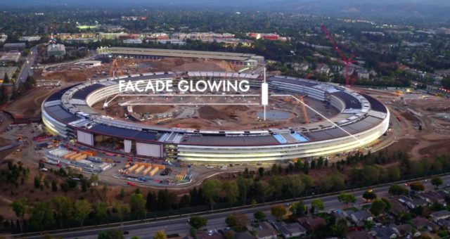 VIDEO: Stavba Apple Campus 2 už svítí v noci