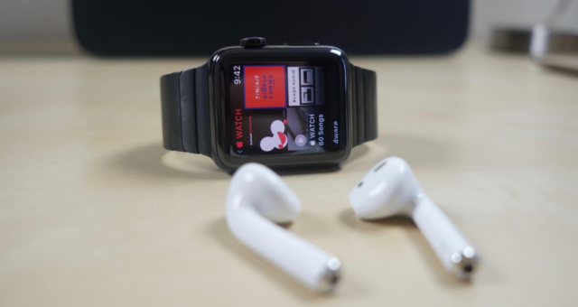 Letošní Apple Watch přinesou nový vzhled a podporu LTE