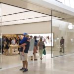 Zrekonstruovaná prodejna Apple v obchodním centru SouthPark v Charlotte je nyní otevřena