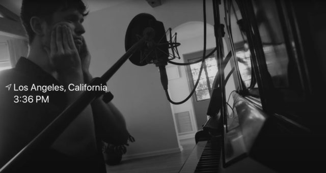 Apple video: James Blake sestřihává svou nejnovější skladbu doma pomocí Logic Pro X na svém MacBooku
