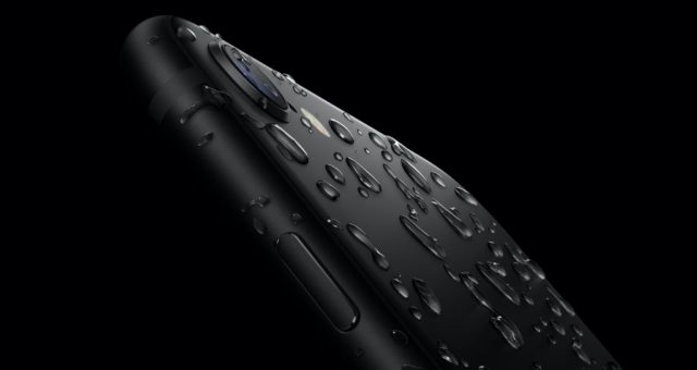 Třetí generace iPhone SE s 5G připojením bude pravděpodobně představena v dubnu nebo květnu tohoto roku